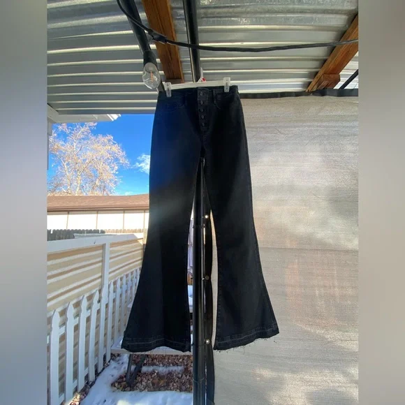 NWT Paige High Rise Lou Lou Flared Jeans - Midnight Dusk - Picture 3 of 13